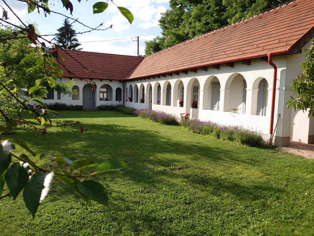 Bakta Haz Egerbakta Exterior photo