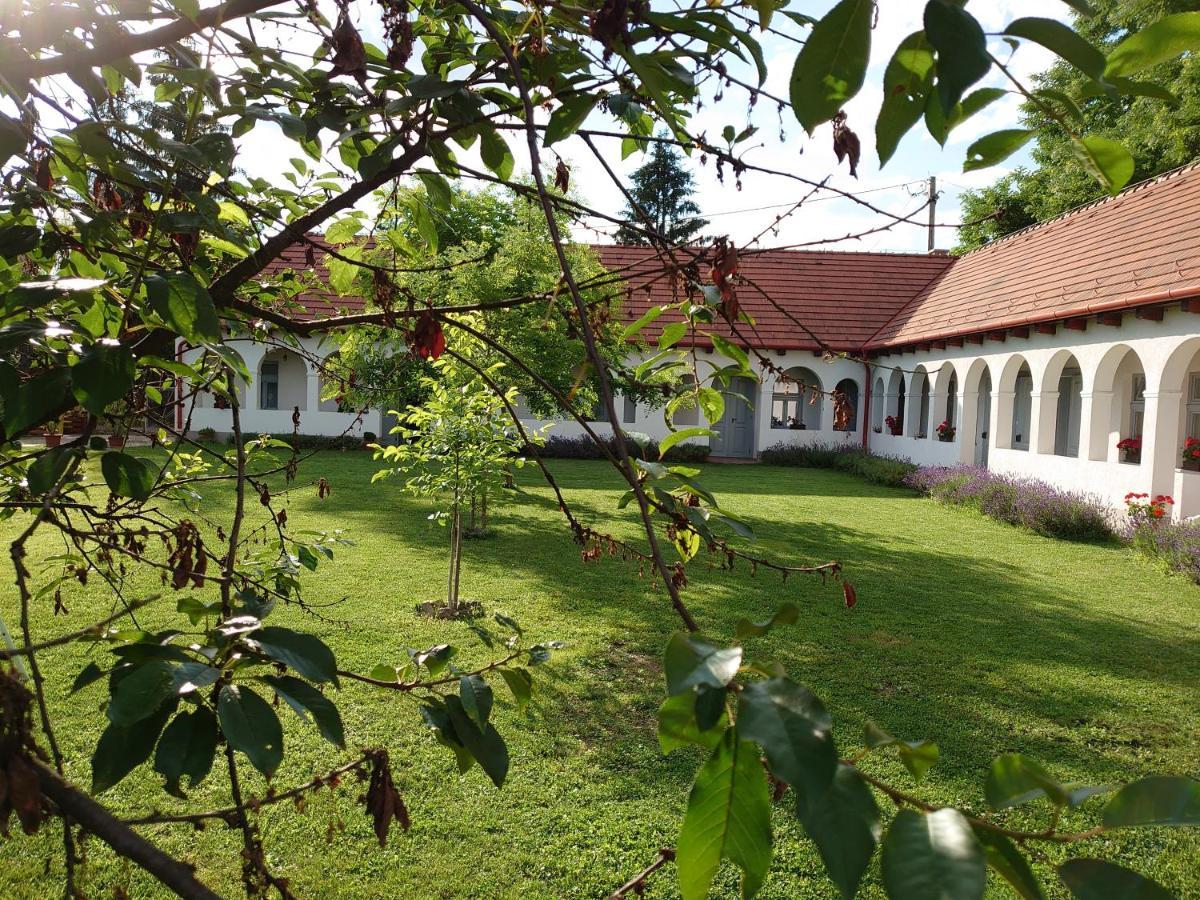 Bakta Haz Egerbakta Exterior photo